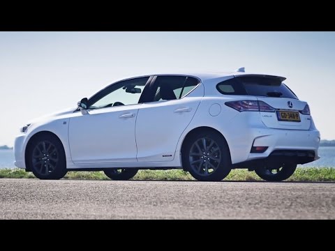 Lexus CT200h 2015 review