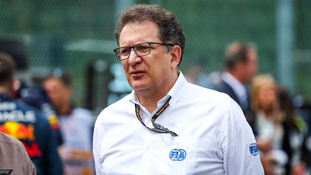 F1-nieuws: FIA ziet helft van teams regels van achtervleugel overtreden en deelt waarschuwing uit