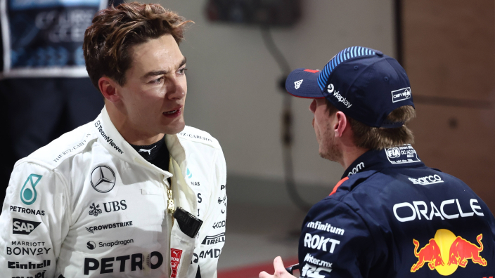 Russell vergeleken met “arrogante” Verstappen: “George weet dat”