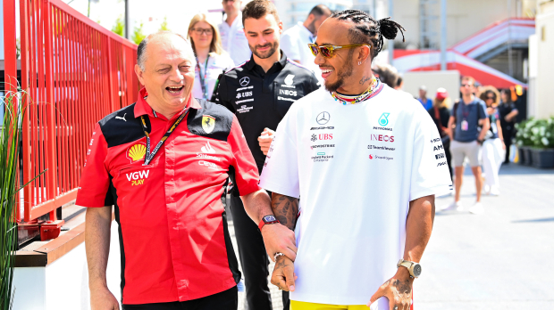 Lewis Hamilton F1: Vijf redenen waarom de nieuwe Ferrari-coureur dit jaar kampioen wordt