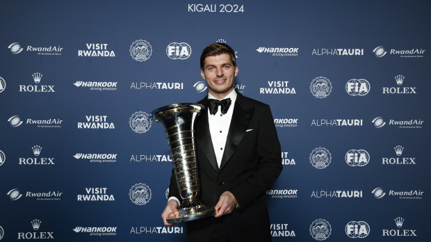 Verstappen uitgejoeld in Londen, Norris scheldt live op tv en ligt onder vuur | GPFans Recap