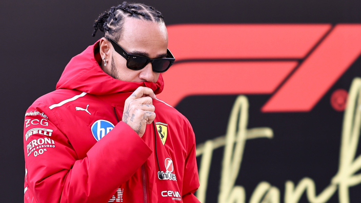 Lewis Hamilton wil niet vergeleken worden: “Vergelijk me nooit met iemand anders”