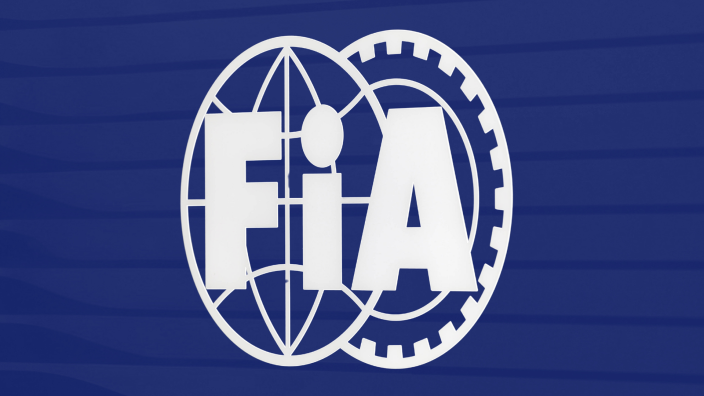 FIA stelt oordeel over overtreding Williams uit; Team mag zich zaterdagochtend melden