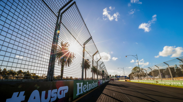 F1 GP Australië: F2-coureur Mansell stopt onverwachts vanwege ‘persoonlijke redenen’