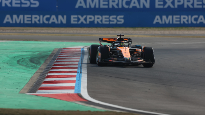 F1 Grand Prix China: Verstappen kan geen vuist maken bij één-twee van McLaren