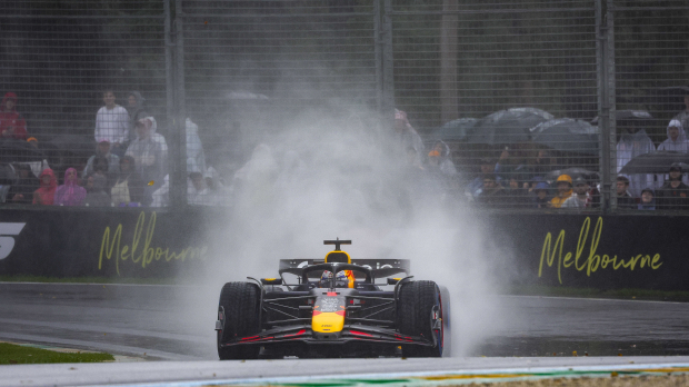 Max Verstappen F1: Bezorgd over slicks tijdens cruciale pitstop: “F*cking hell, dan crash je”