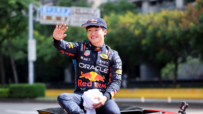 Tsunoda compleet genegeerd door Helmut Marko na Red Bull Racing-promotie: “Erg ongebruikelijk”