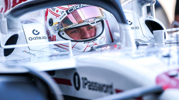 Max Verstappen F1: Red Bull-coureur lacht naar FIA-afgevaardigde na ‘poep’-opmerking
