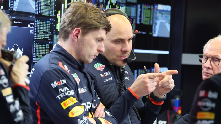 F1 Japan: Lambiase noemt Verstappen krankzinnig in zelden vertoonde boardradio