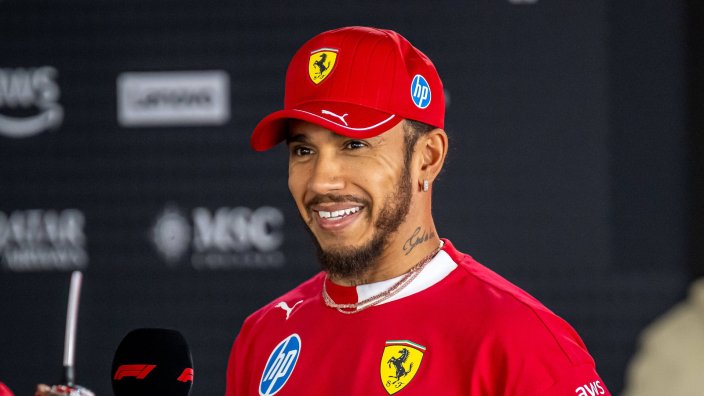 Vier rode vlaggen door crash en brand, Hamilton niet verbaasd over Red Bull-keuze | GPFans News